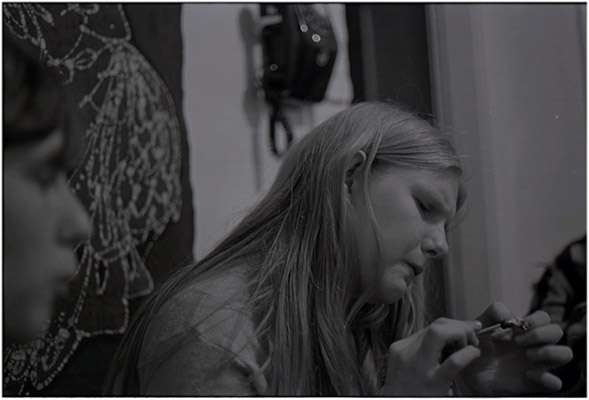 Marlene MacGregor fastening roach clip with unidentified, 4196 Main Street, c. 1976, Courtesy of Kazumi Tanaka